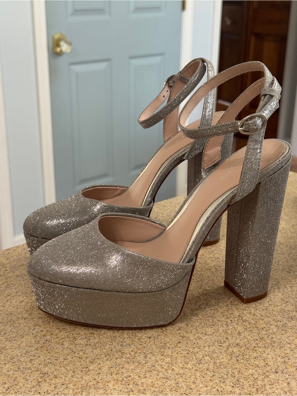 Born On Fifth Antonio Melani Silver Sparkle Platform Heels 9.5 New $129